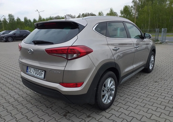 Hyundai Tucson cena 76900 przebieg: 151300, rok produkcji 2018 z Łęczyca małe 137